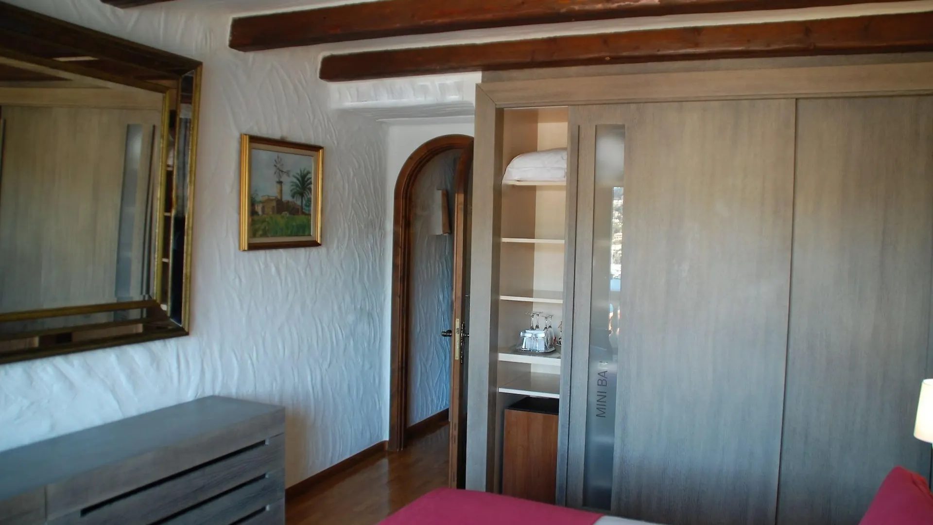 Hotel Villa Italia 安德莱奇港